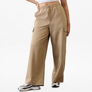 NWT ATHLETA Promenade High Rise Cargo Pants, Large, Brownstone Beige